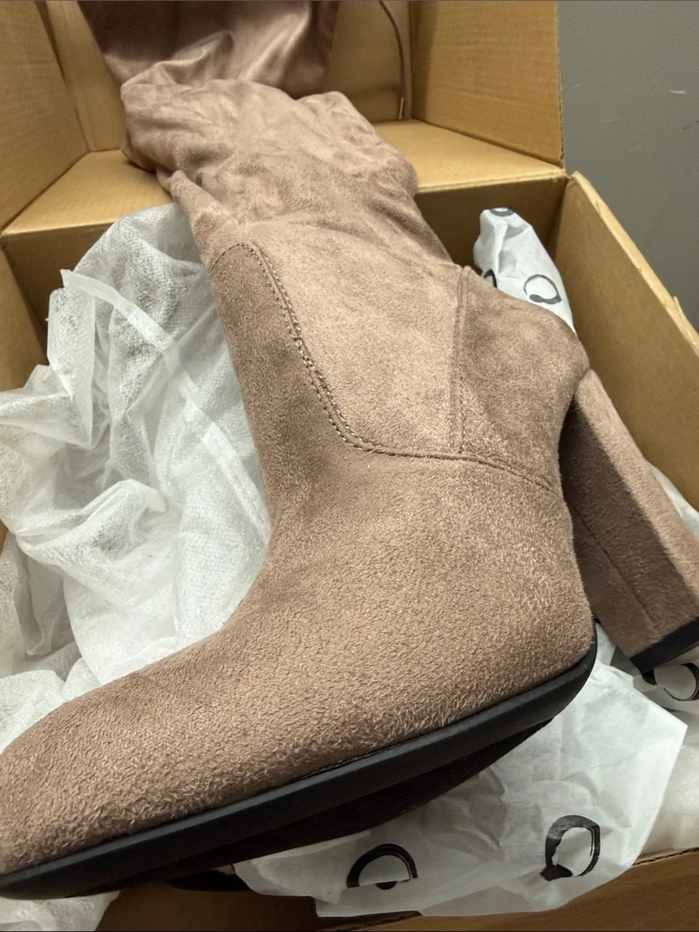 Journee Collection WC MAYA Taupe Over-the-Knee Suede Boots Women’s Size 7.5 NWT